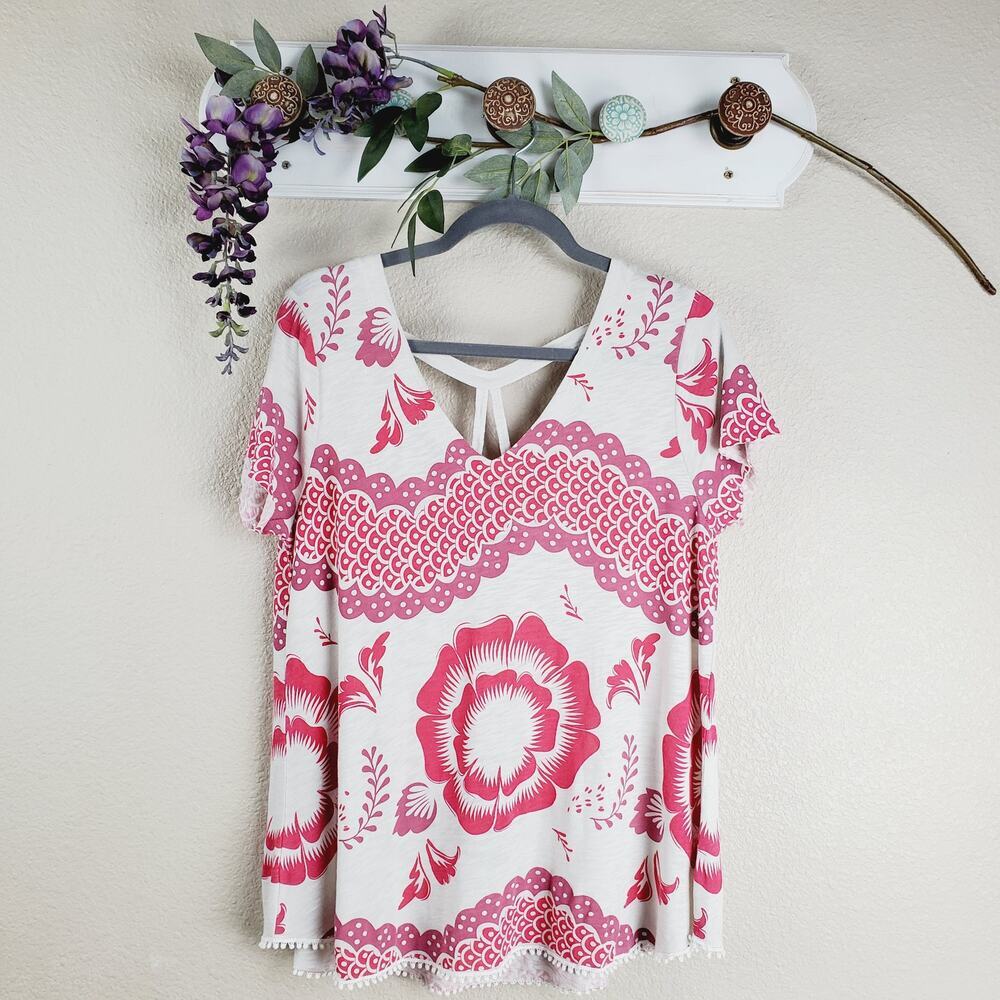🌸 NWT Chaser Floral Print Tassel Hem Tunic Tee M